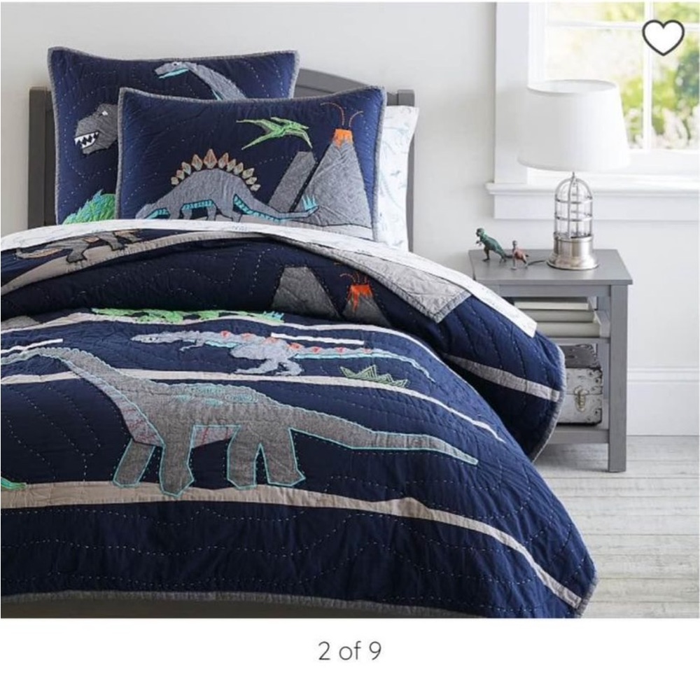 Pottery barn dinosaur quilt & shams, queen/full